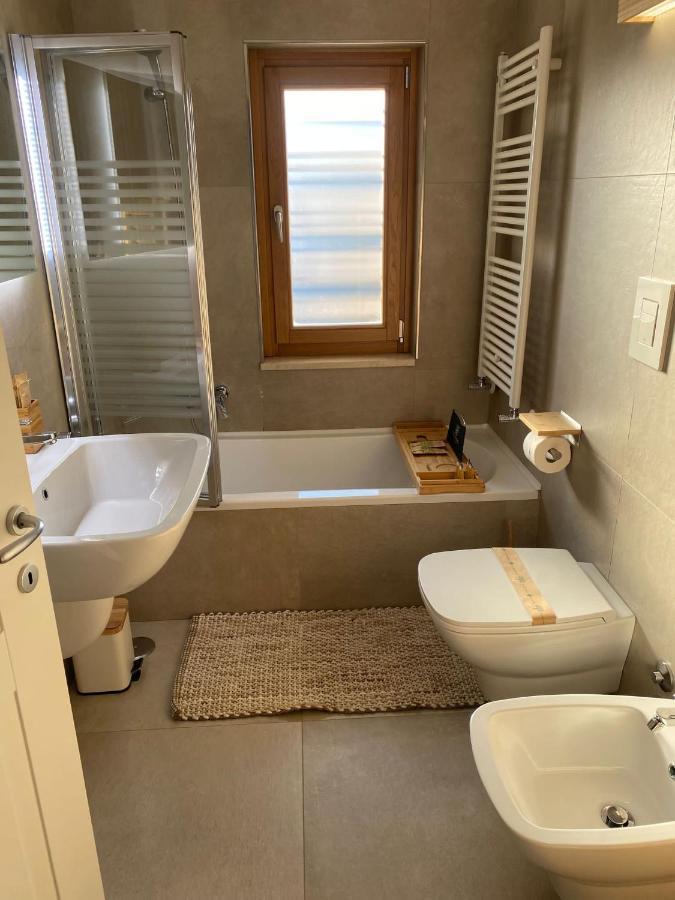 Apulia Casa E Cucina Bed & Breakfast Trani Luaran gambar